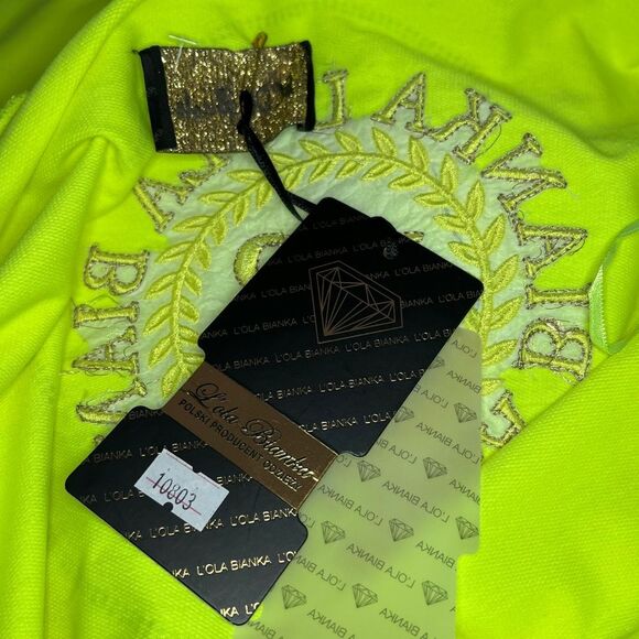 NWT L'ola Bianka Neon Green 3 Piece Short Track Set Size XS Logo Embroidered - Picture 9 of 10